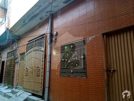 ڈوگِچ لاہور میں 2 کمروں کا 7 مرلہ بالائی پورشن 14 ہزار میں کرایہ پر دستیاب ہے۔