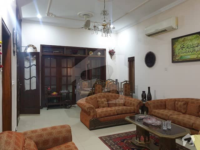 Allama Iqbal Town Block House For Sale Old House 1 Kanal