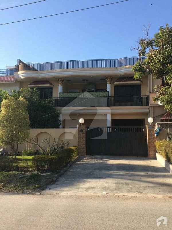 I-8/4 Front Open 40x80 Double Storey Livable House Is Available For Sale