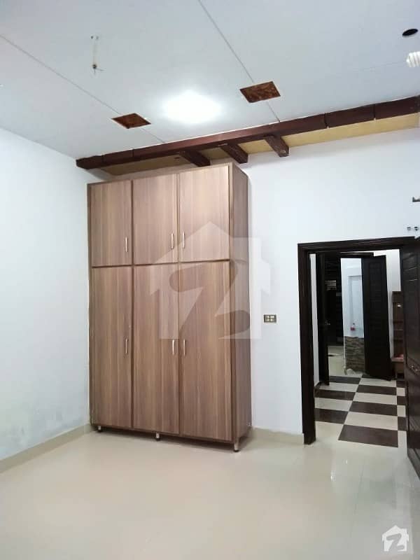 ماڈل سٹی ون کینال روڈ فیصل آباد میں 4 کمروں کا 5 مرلہ مکان 35 ہزار میں کرایہ پر دستیاب ہے۔