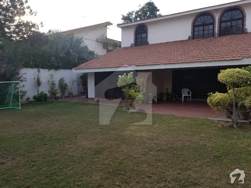 Chance Deal 1000 Sq Yards Beautiful Maintained Bungalow In Prime Location Dha Phase 5 Karachi