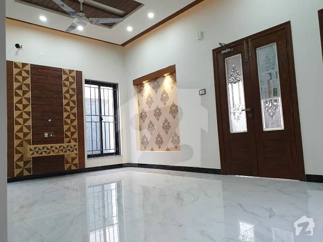 ایڈن گارڈنز فیصل آباد میں 4 کمروں کا 7 مرلہ مکان 1.7 کروڑ میں برائے فروخت۔