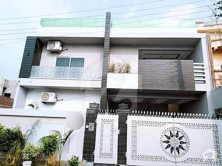 10 Marla Slightly Used Lower Portion Available For Rent On Top Location Of Wapda Town F2 Block