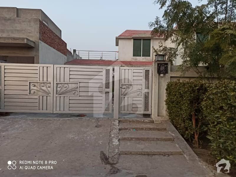 چنار باغ ۔ نشاط بلاک چنار باغ لاہور میں 3 کمروں کا 1 کنال مکان 1.3 کروڑ میں برائے فروخت۔