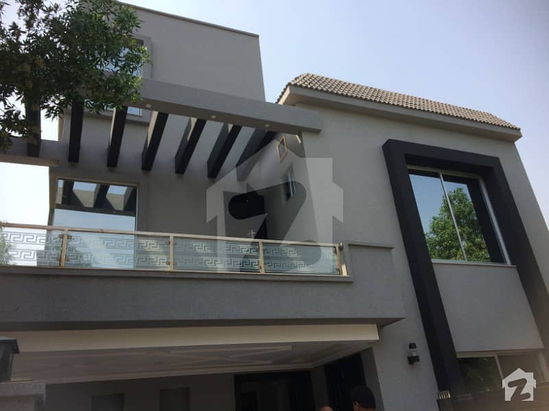 10 Marla  Brand New Outclass  House For Rent  In Bahria Town Lahore