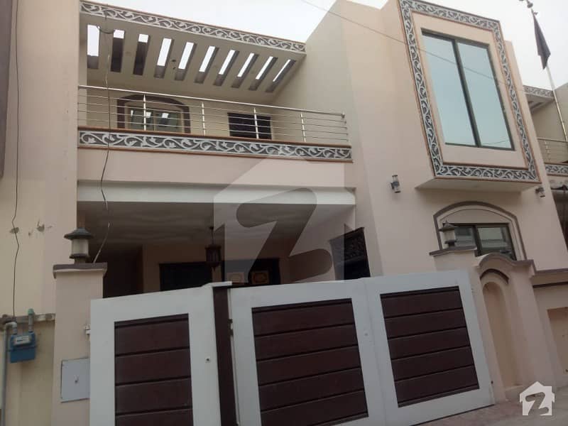 6 Marla Double Storey House For Sale In Gated Street