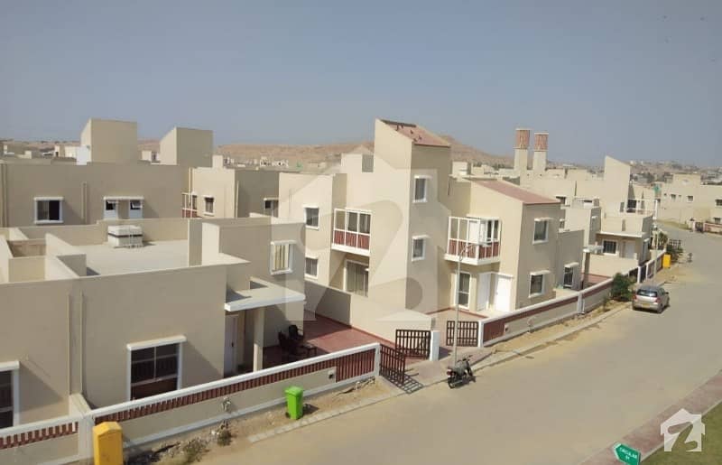نیا ناظم آباد کراچی میں 3 کمروں کا 11 مرلہ مکان 1.85 کروڑ میں برائے فروخت۔