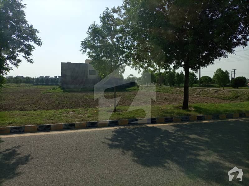 1 Kanal Commercial Plot Available For Sale