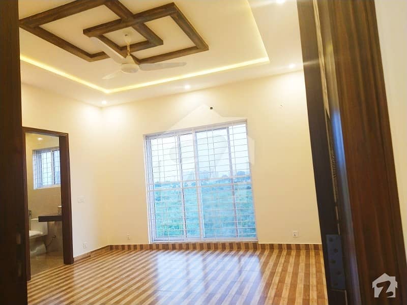 1 Kanal House For Sale In Dha Phase 8