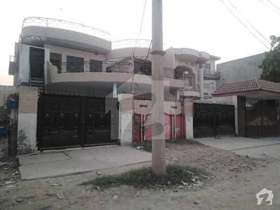 سیٹیلائیٹ ٹاؤن سرگودھا میں 1 کنال مکان 1.5 لاکھ میں کرایہ پر دستیاب ہے۔ سیٹیلائیٹ ٹاؤن سرگودھا میں 1 کنال مکان 1.5 لاکھ میں کرایہ پر دستیاب ہے۔