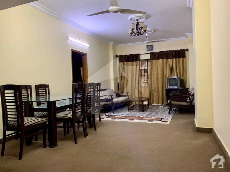 عبداللہ ہارون روڈ کراچی میں 3 کمروں کا 8 مرلہ فلیٹ 2.55 کروڑ میں برائے فروخت۔