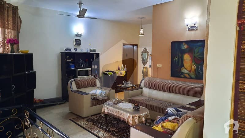 10 Marla Double Unit House For Sale