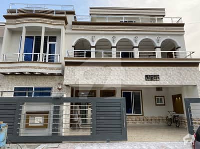 12 Marla Ready House For Sale 12 Marla Ready House For Sale