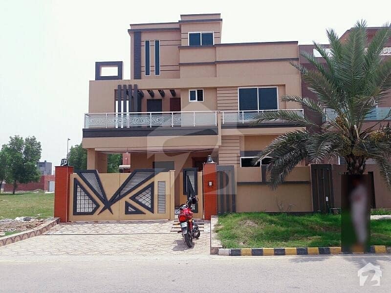 Brand New 10 Marla House For Sale On Main Boulevard In Wafi Citi In Citi Housing Society, Gujranwala