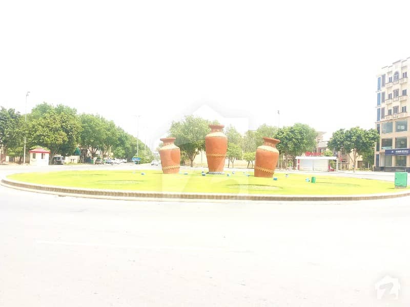 بحریہ ٹاؤن ۔ بلاک ای ای بحریہ ٹاؤن سیکٹرڈی بحریہ ٹاؤن لاہور میں 5 مرلہ رہائشی پلاٹ 52 لاکھ میں برائے فروخت۔
