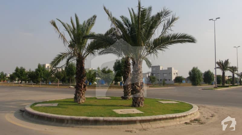 9.33 Marla Plot For Sale In Bahria Town Lahore Umar Block