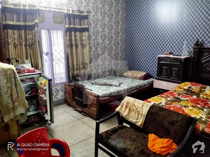 کھوکھر ٹاؤن لاہور میں 4 کمروں کا 3 مرلہ مکان 80 لاکھ میں برائے فروخت۔
