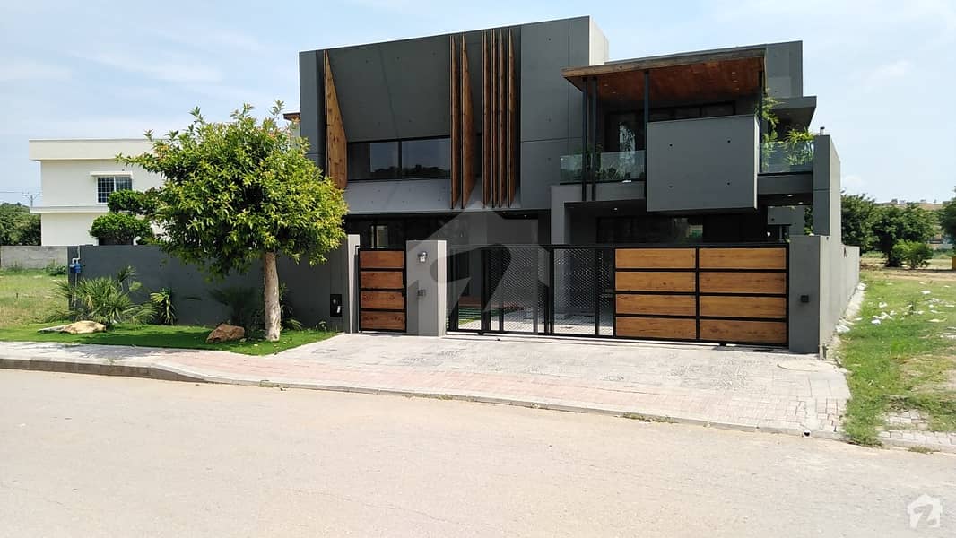 1.25 Kanal Luxury House For Sale