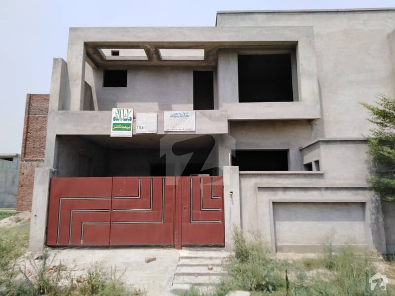 ایڈن آچرڈ فیصل آباد میں 5 مرلہ مکان 70 لاکھ میں برائے فروخت۔
