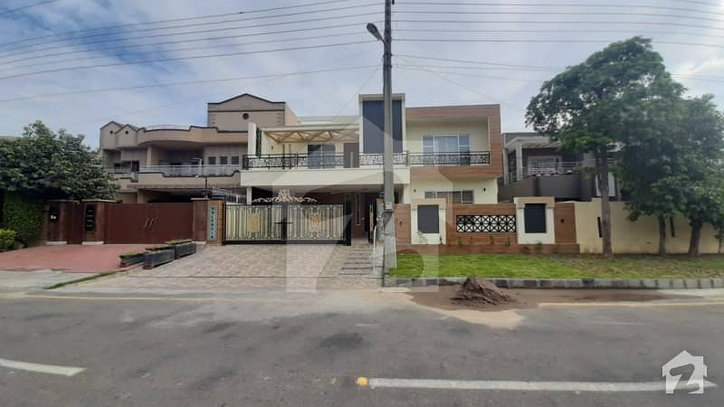 1 Kanal Double Storey Luxury House For Sale On 60 Feet Road