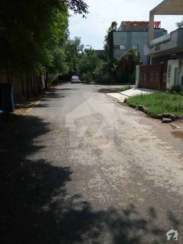 11 Marla Plot In Bahria Town Hussain As Block Old Nargis Block For Sale