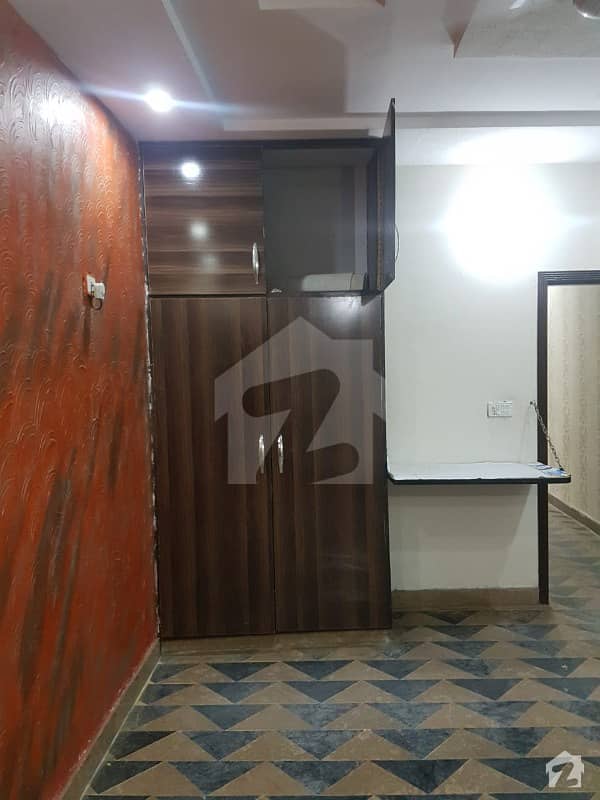 3 Marla Flat For Rent With Car Parking Space Also Orginal Pics Attached