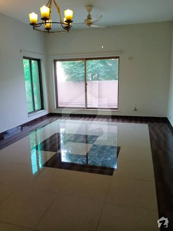 1 Kanal 4 Bed Room House For Sale Beautiful Location Near To Main Road