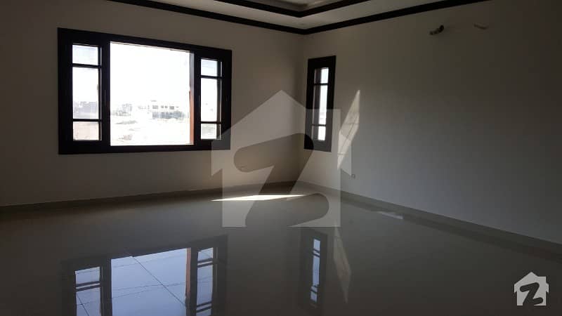 Four Bed Full Floor Apartment For Sale In Ittehad Commercial