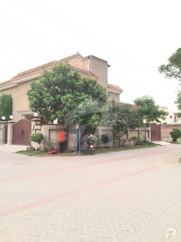 Upper Portion Of One Kanal House For Rent With Separate Gate Garage