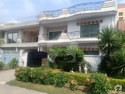 I-8-2 35x80 Double Storey House Available For Sale Near Shifa Hospital I-8-2 35x80 Double Storey House Available For Sale Near Shifa Hospital