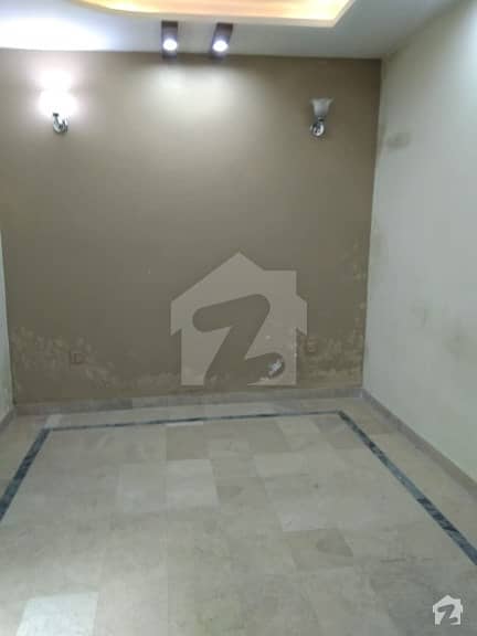 گلشن علی کالونی کینٹ لاہور میں 3 کمروں کا 3 مرلہ مکان 25 ہزار میں کرایہ پر دستیاب ہے۔