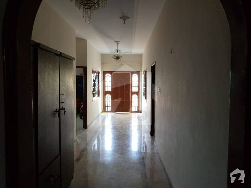 400 Sq Yd Ground Floor Portion For Rent