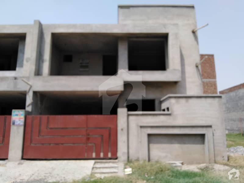 ایڈن آچرڈ فیصل آباد میں 5 مرلہ مکان 1.1 کروڑ میں برائے فروخت۔