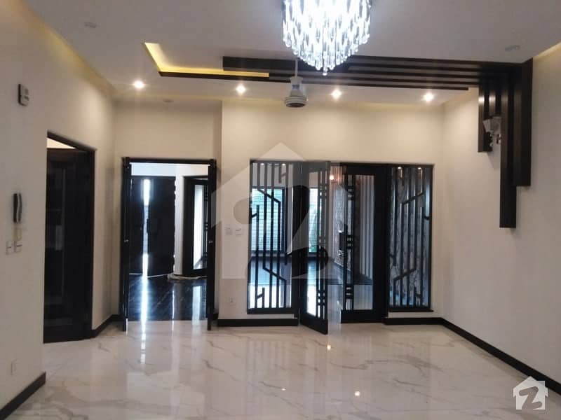 10 Marla Brand New House For Sale In Imperial 1 Block Of Paragon City Lahore