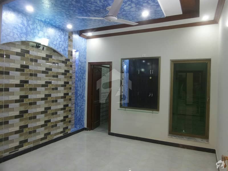 لہتاراڑ روڈ اسلام آباد میں 2 کمروں کا 5 مرلہ مکان 30 ہزار میں کرایہ پر دستیاب ہے۔