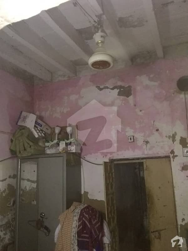 کورنگی کراچی میں 3 کمروں کا 5 مرلہ مکان 1 کروڑ میں برائے فروخت۔
