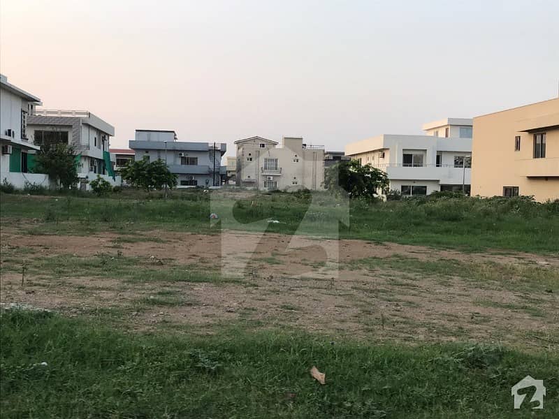 20 Marla Plot For Sale At Top Class Location In Dha