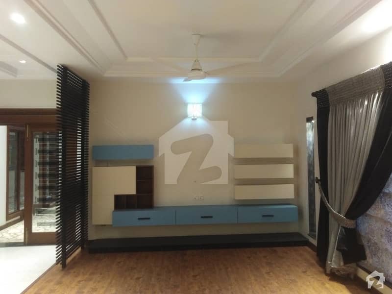 ماڈل سٹی ون کینال روڈ فیصل آباد میں 3 کمروں کا 5 مرلہ مکان 1.05 کروڑ میں برائے فروخت۔