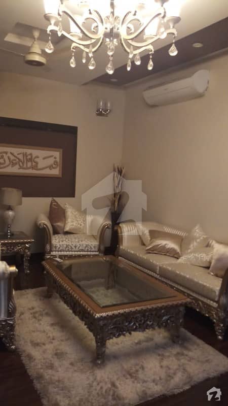 گارڈن ٹاؤن لاہور میں 5 کمروں کا 1 کنال مکان 7 کروڑ میں برائے فروخت۔