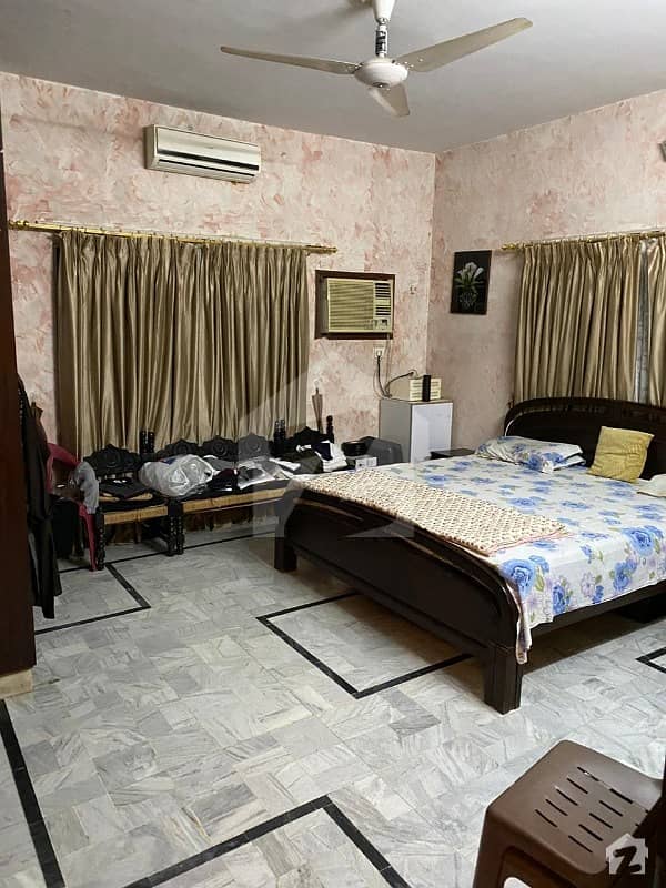 گلستانِِ جوہر ۔ بلاک 15 گلستانِ جوہر کراچی میں 6 کمروں کا 16 مرلہ مکان 5 کروڑ میں برائے فروخت۔
