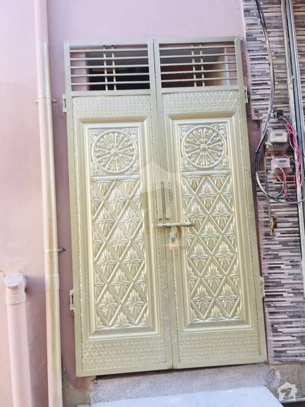 Quid e Azam Colony-Lane#3 - Near Gulzar Masjid - Double Storey House