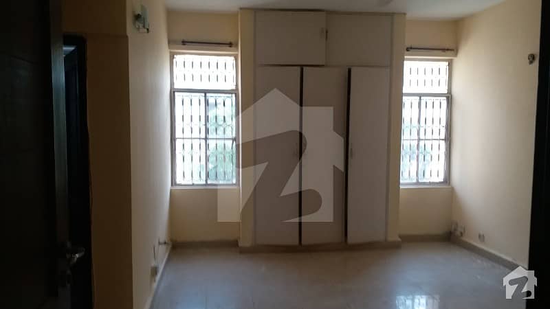 Apartment Available For Sale In Askari 1 First Floor Best Location