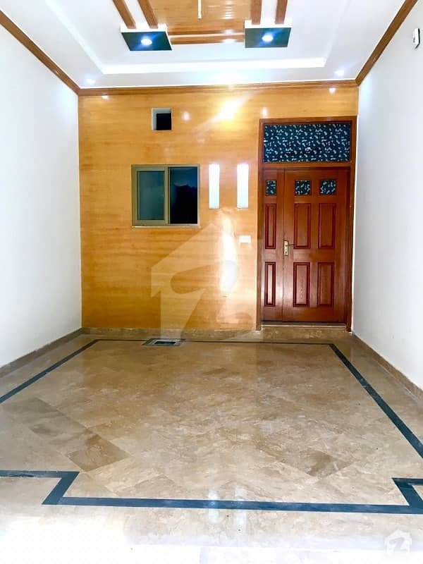کینال بینک ہاؤسنگ سکیم لاہور میں 3 کمروں کا 3 مرلہ مکان 70 لاکھ میں برائے فروخت۔