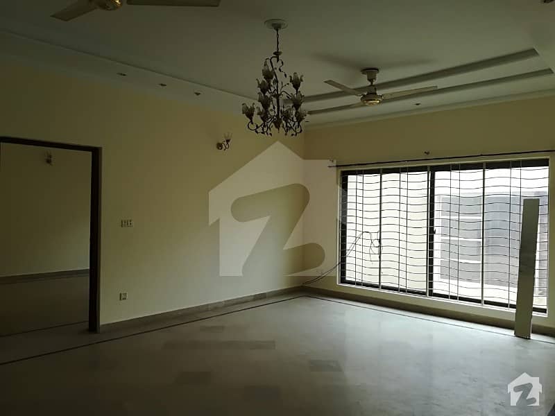One Kanal Independent Upper Portion Available For Rent