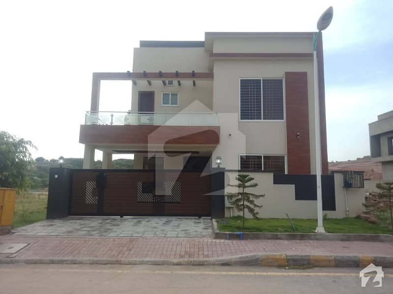 Luxury Bw Back 10 Marla House For Sale Bahria Town Phase 8 Overseas Sector 6 Rwp