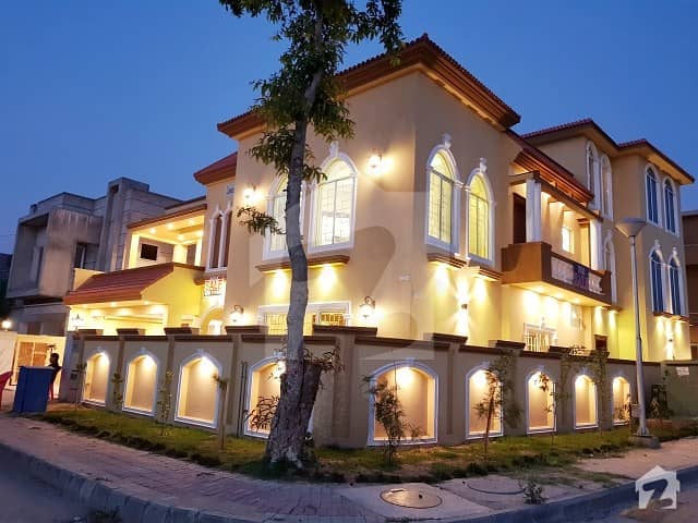 House In Bahria Town Rawalpindi Sized 4500  Square Feet Is Available