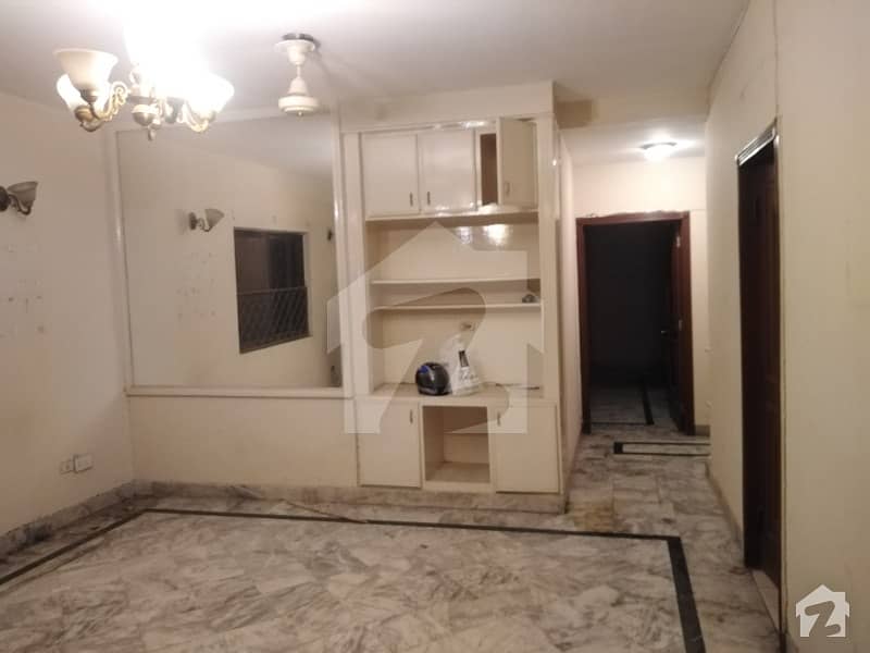 Modern Location 8 Marla 1st Floor Are Available For Rent In Rehman Gardens