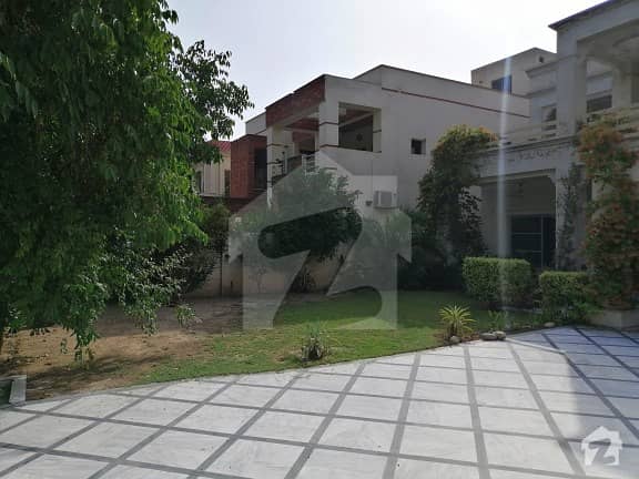 بحریہ ٹاؤن سیکٹر A بحریہ ٹاؤن لاہور میں 5 کمروں کا 1.35 کنال مکان 3.25 کروڑ میں برائے فروخت۔ بحریہ ٹاؤن سیکٹر A بحریہ ٹاؤن لاہور میں 5 کمروں کا 1.35 کنال مکان 3.25 کروڑ میں برائے فروخت۔