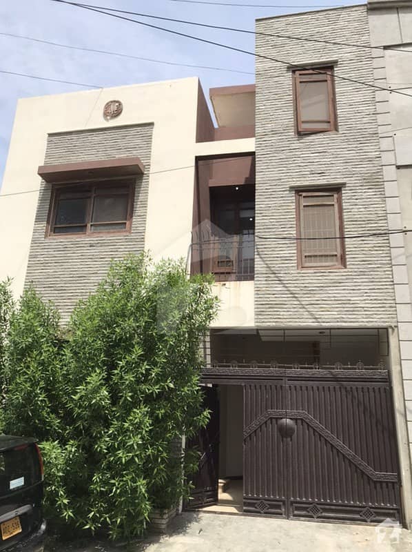 ڈی ایچ اے فیز 7 ڈی ایچ اے کراچی میں 4 کمروں کا 5 مرلہ مکان 85 ہزار میں کرایہ پر دستیاب ہے۔