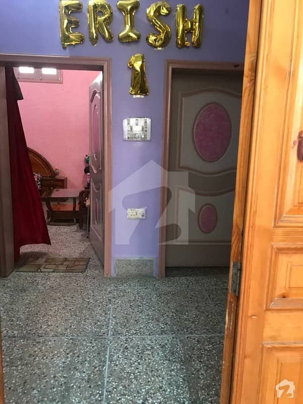 بلاک 28 ڈیرہ غازی خان میں 4 کمروں کا 5 مرلہ مکان 3.5 کروڑ میں برائے فروخت۔